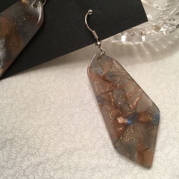 Silvertone Fish Hook Wires Slice Earrings - Picture 4 of 6